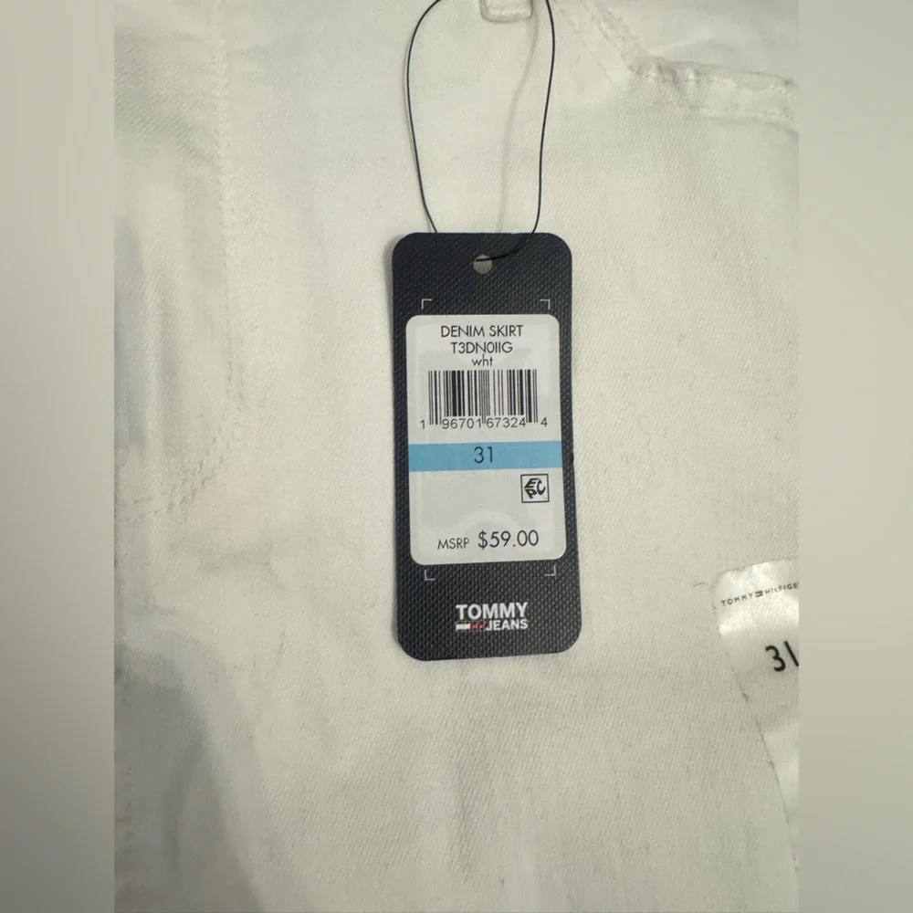 Tommy Jeans Women's White Denim Distressed Logo A-Line Skirt Size 31 - Picture 8 of 8